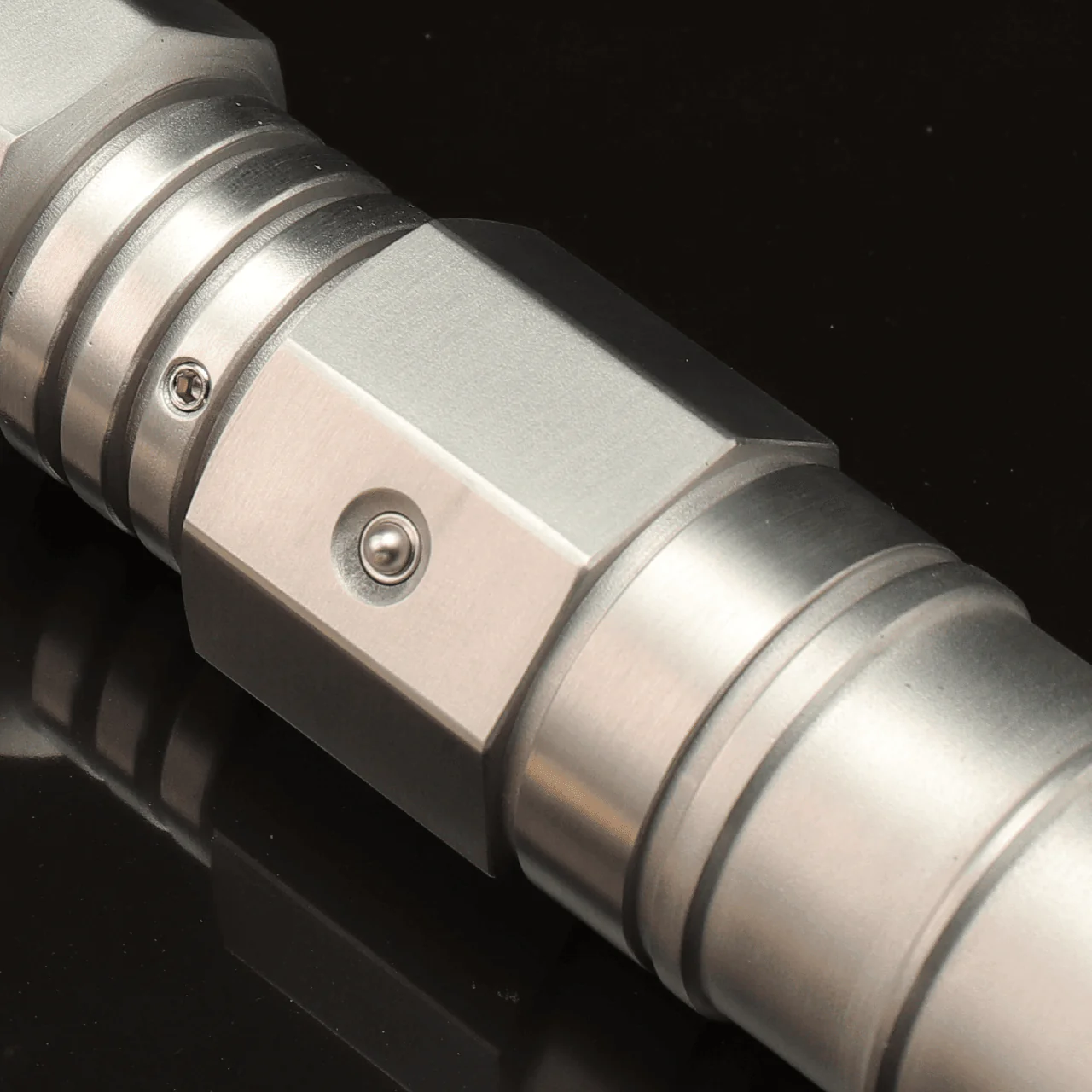 Hilt Material - Image 2
